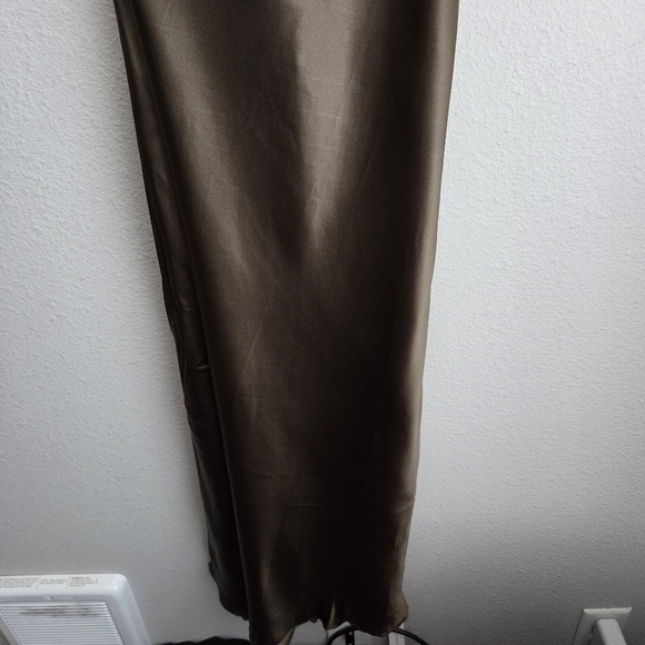 Reformation Dasha Silk Dress in Morel size 4 NWT - Picture 7 of 13